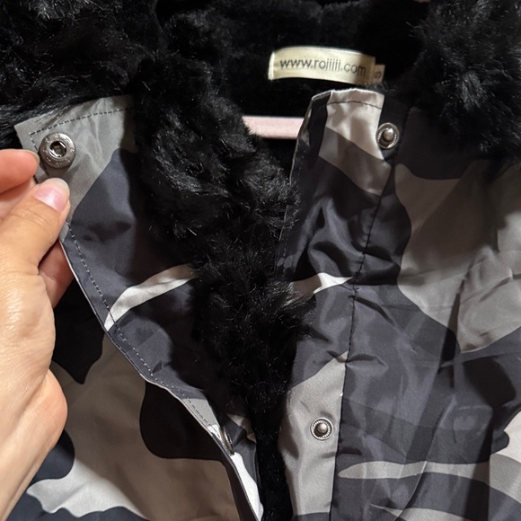 Black Fur-Trimmed Camouflage Parka - Picture 6 of 15